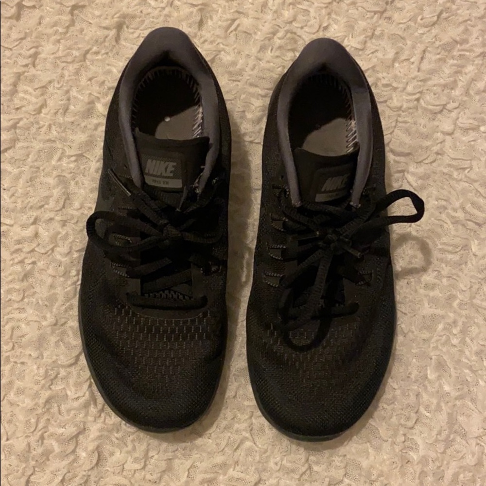 Black Nike Free Run